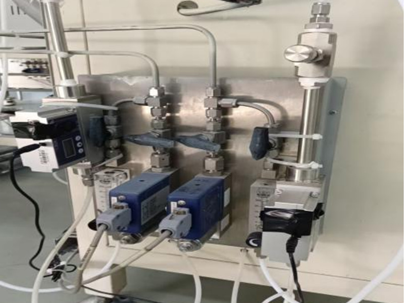 Izvješće o primjeni MFC regulatora masenog protoka za opremu za vakuumsko premazivanje magnetronskim raspršivanjem